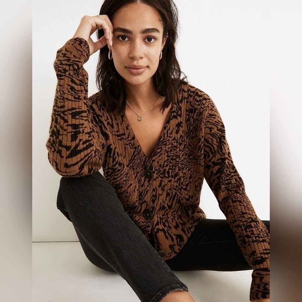 Madewell Tigerized Cameron Ribbed Cardigan Sweater in Coziest Yarn